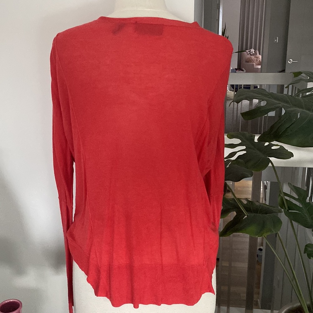 Line Sweater - Picture 3 of 4